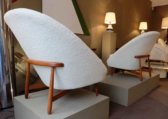rare theo ruth artifort 115 pair of chairs